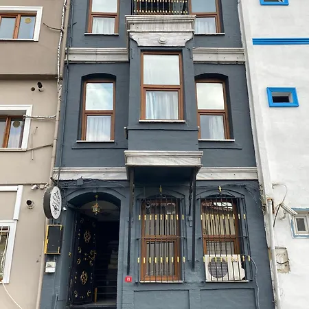 Sultanahmet Black Pearl *